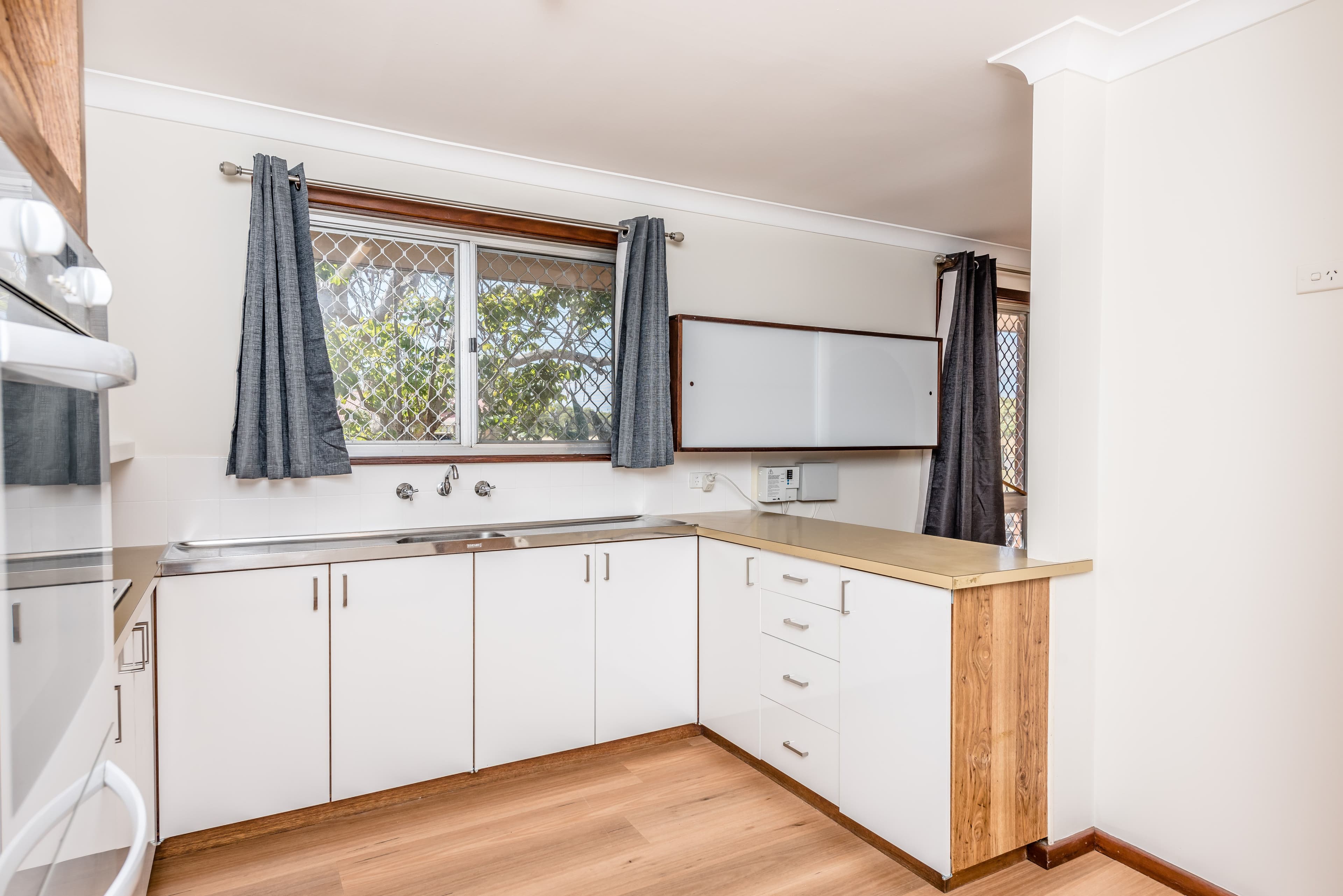 14 Guara Drive, Sunset Beach WA 6530, Sunset Beach - Thumbnail 2