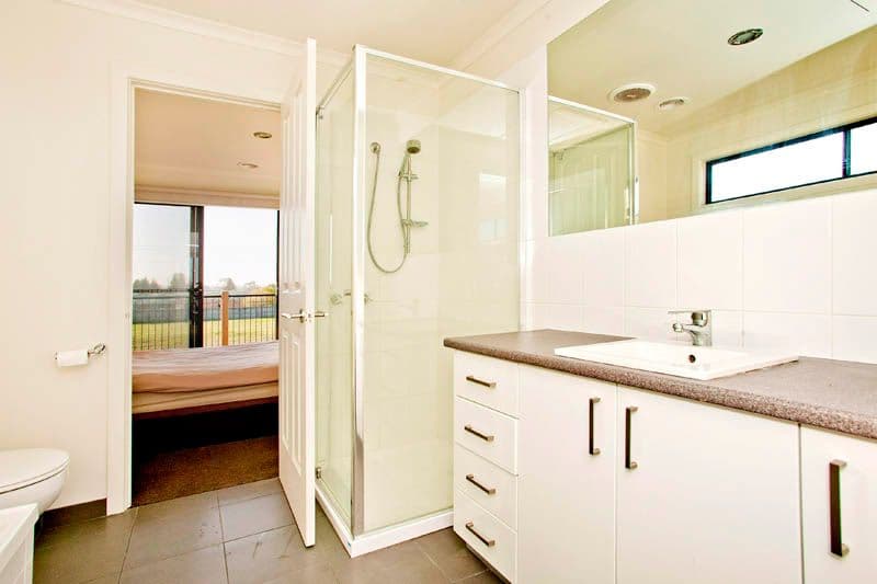 10 Greenville Drive, GROVEDALE VIC 3216, Grovedale - Thumbnail 6