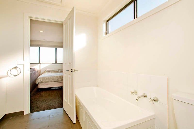 10 Greenville Drive, GROVEDALE VIC 3216, Grovedale - Thumbnail 7
