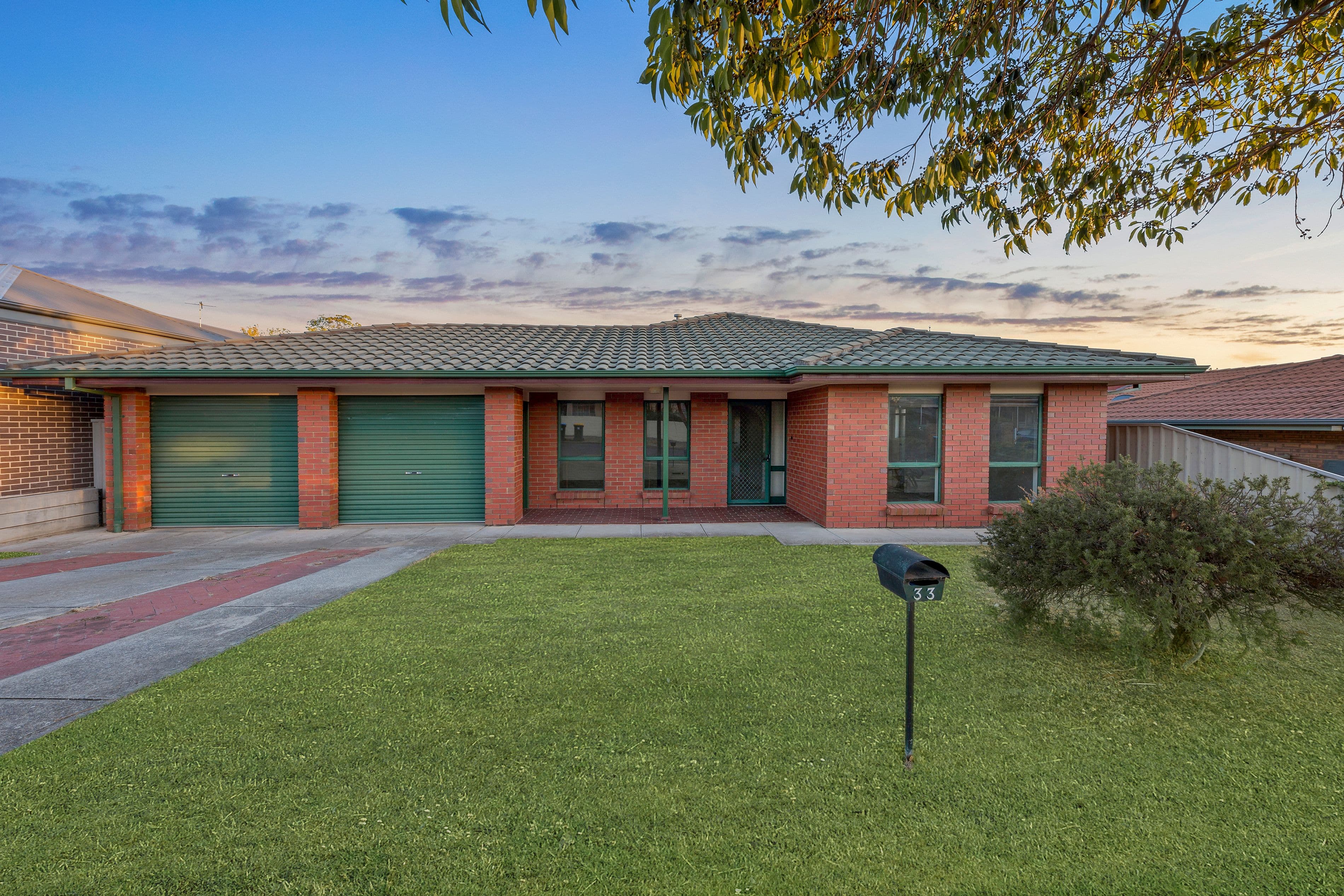 33 Bowman Crescent, Enfield SA 5085, Enfield - Image 1