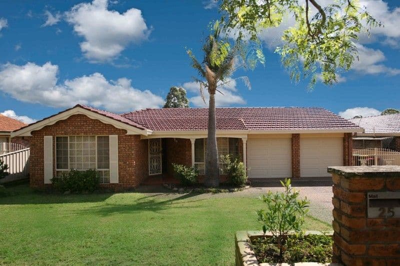 25 Rainbow Close, GLENMORE PARK NSW 2745, Glenmore Park - Thumbnail 2
