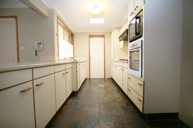 25 Rainbow Close, GLENMORE PARK NSW 2745, Glenmore Park - Thumbnail 5