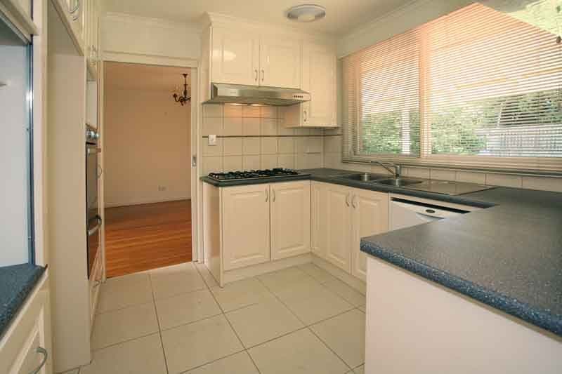 12 Appletree Drive, GLEN WAVERLEY VIC 3150, Glen Waverley - Thumbnail 3