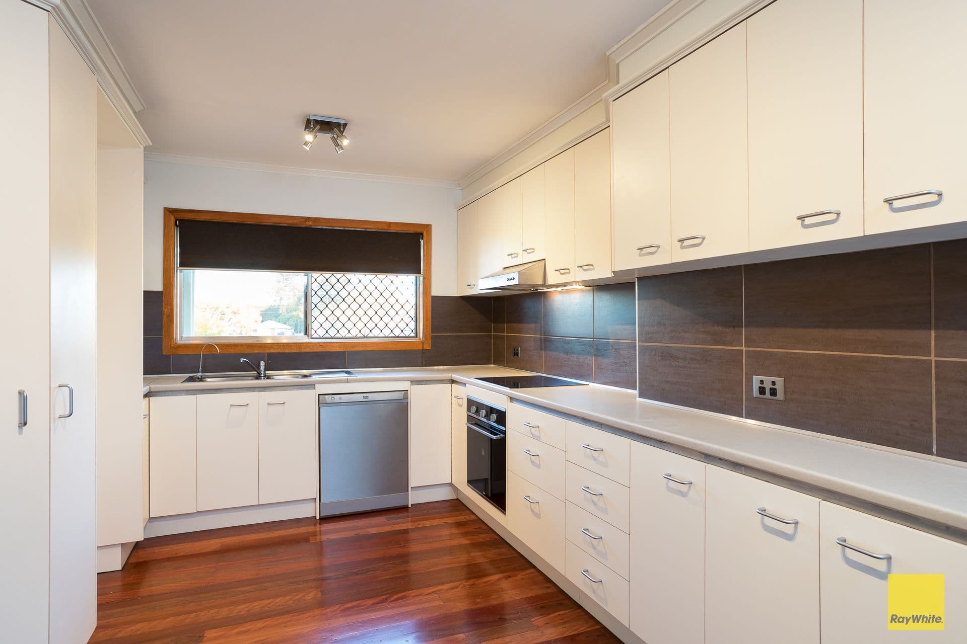 14 Cavell Street, Birkdale QLD 4159, Birkdale - Thumbnail 7