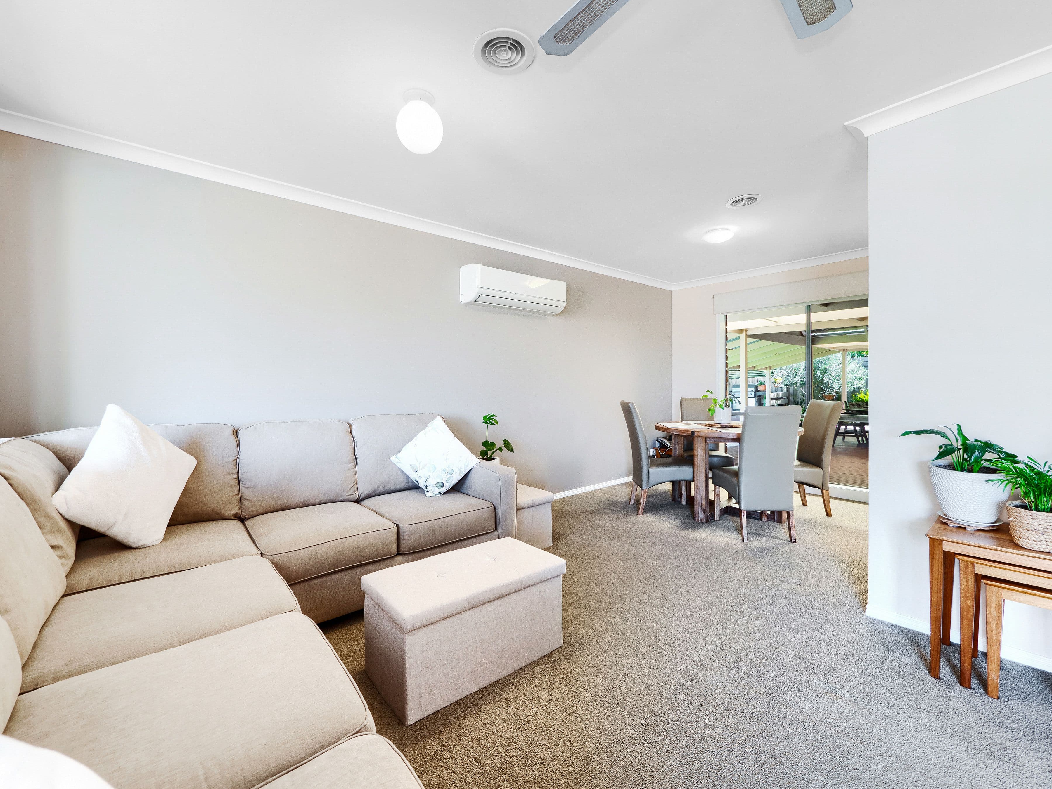 20 Alamanda Way, Cranbourne North VIC 3977, Cranbourne North - Thumbnail 2