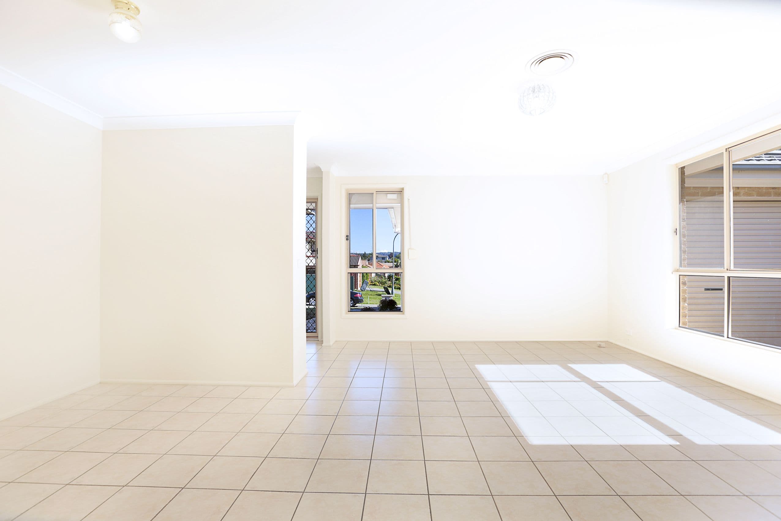 17 Dara Crescent, Glenmore Park - Thumbnail 3
