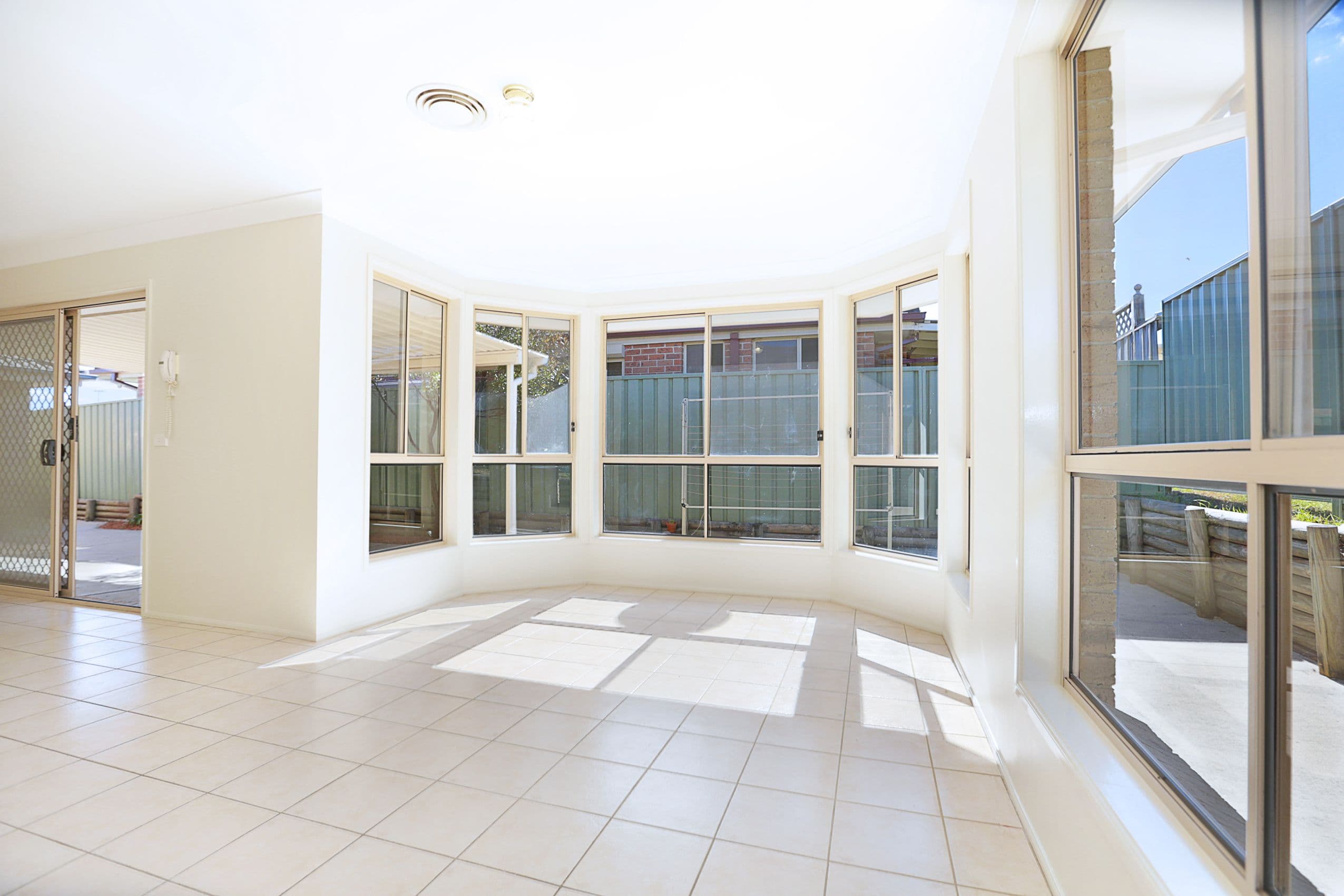 17 Dara Crescent, Glenmore Park - Thumbnail 7