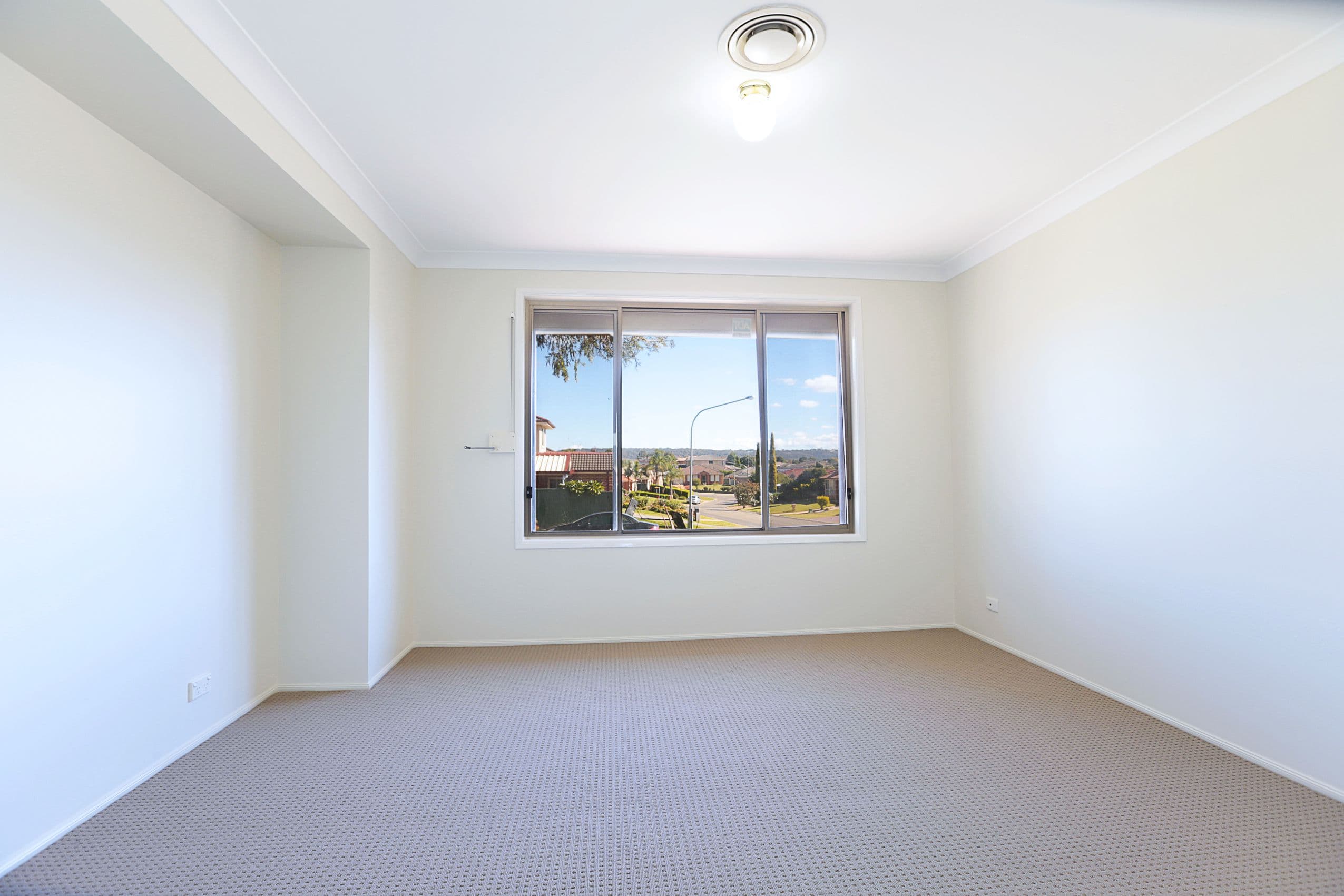 17 Dara Crescent, Glenmore Park - Thumbnail 8