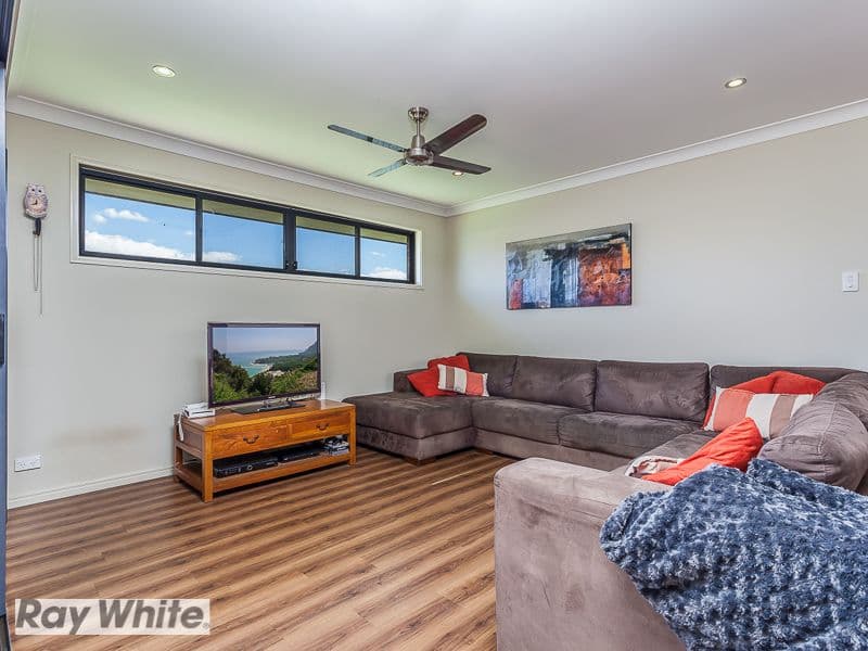 22 Chase Crescent, NORTH LAKES QLD 4509, North Lakes - Thumbnail 5