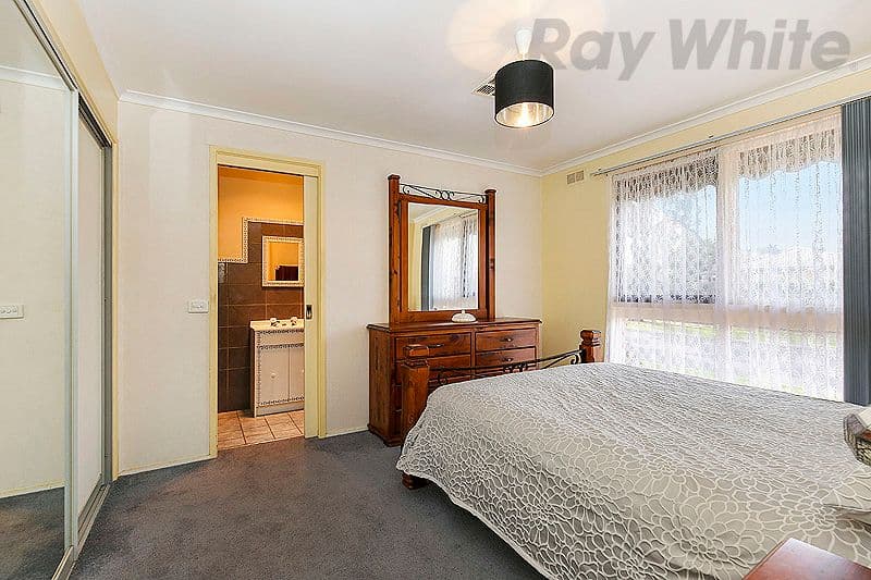 17 Poseidon Close, Mill Park VIC 3082, Mill Park - Thumbnail 7