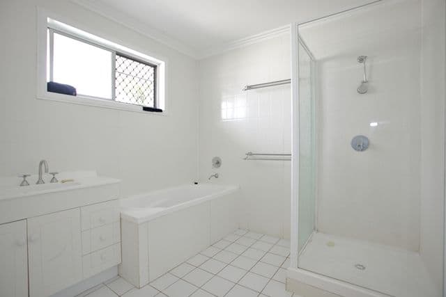 462 Anzac Avenue, KIPPA-RING QLD 4021, Kippa-Ring - Thumbnail 3