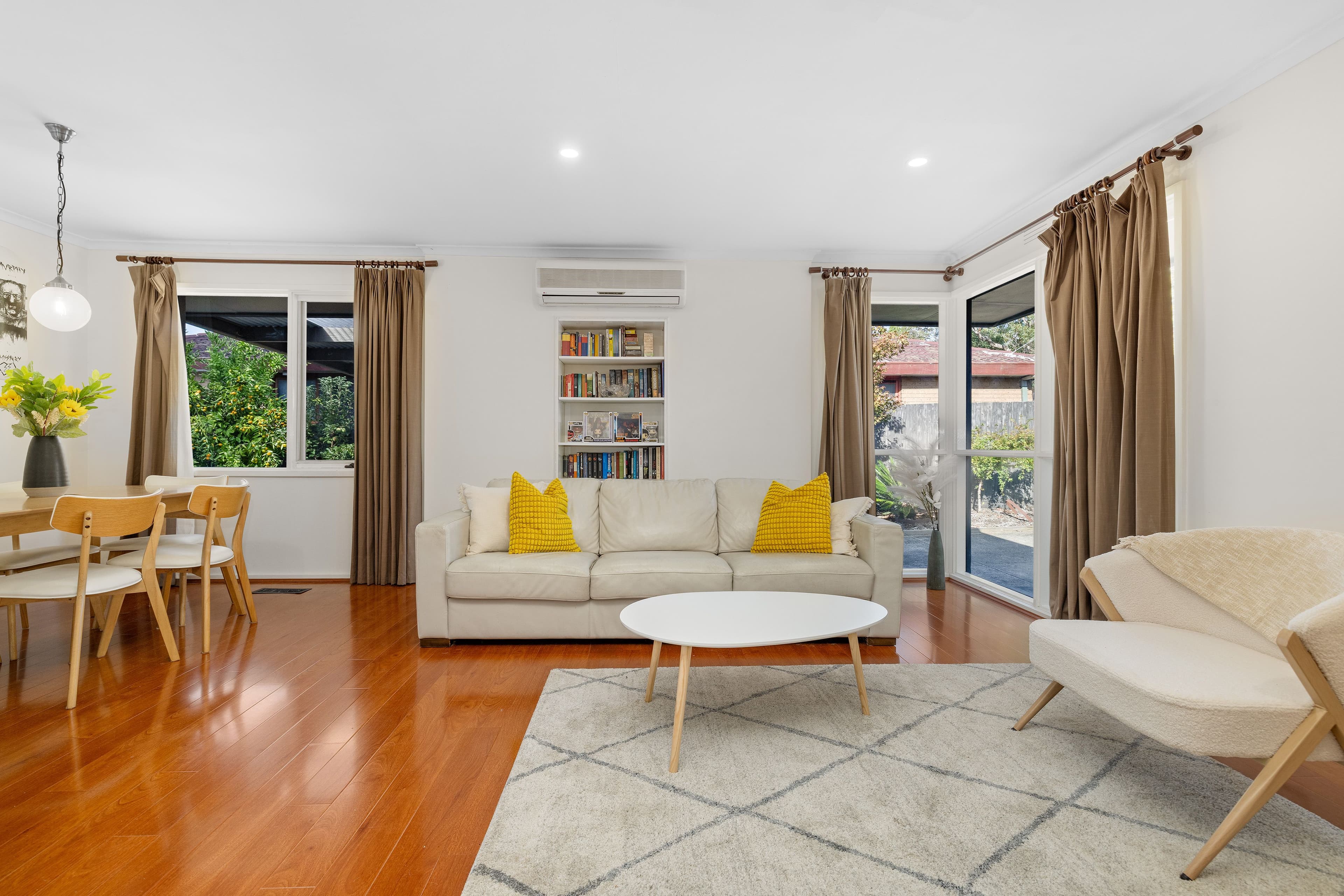 10 Kent Street, Knoxfield VIC 3180, Knoxfield - Thumbnail 2