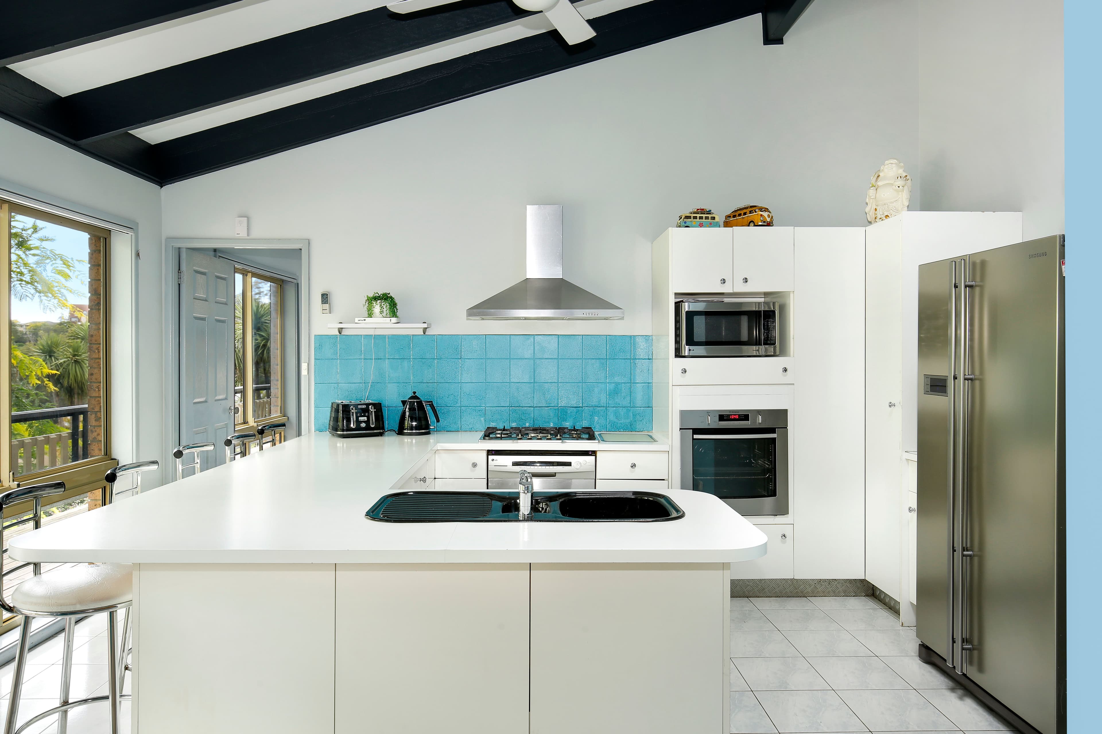 108 Booreea Boulevard, Cordeaux Heights - Thumbnail 2