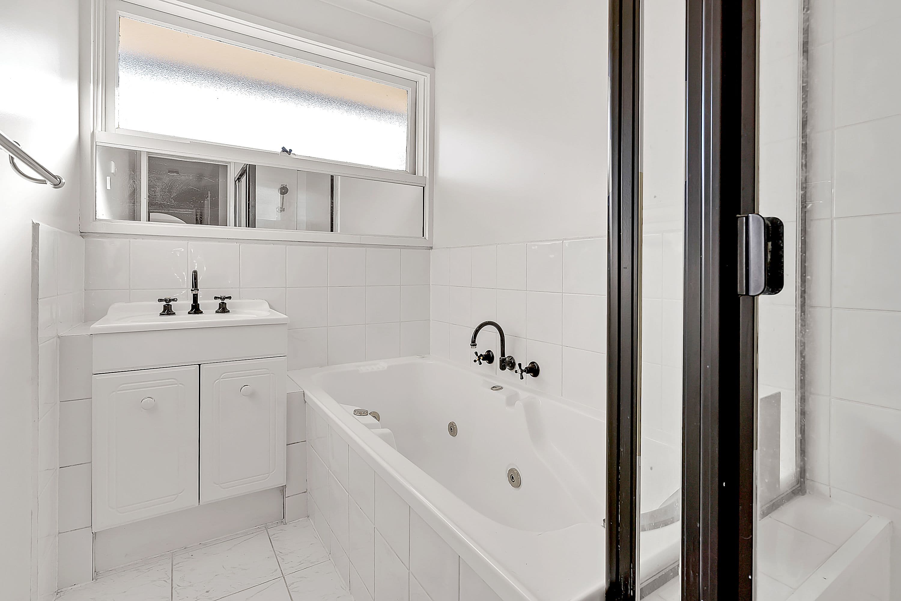 16 Whitley Crescent, Craigieburn VIC 3064, Craigieburn - Thumbnail 7