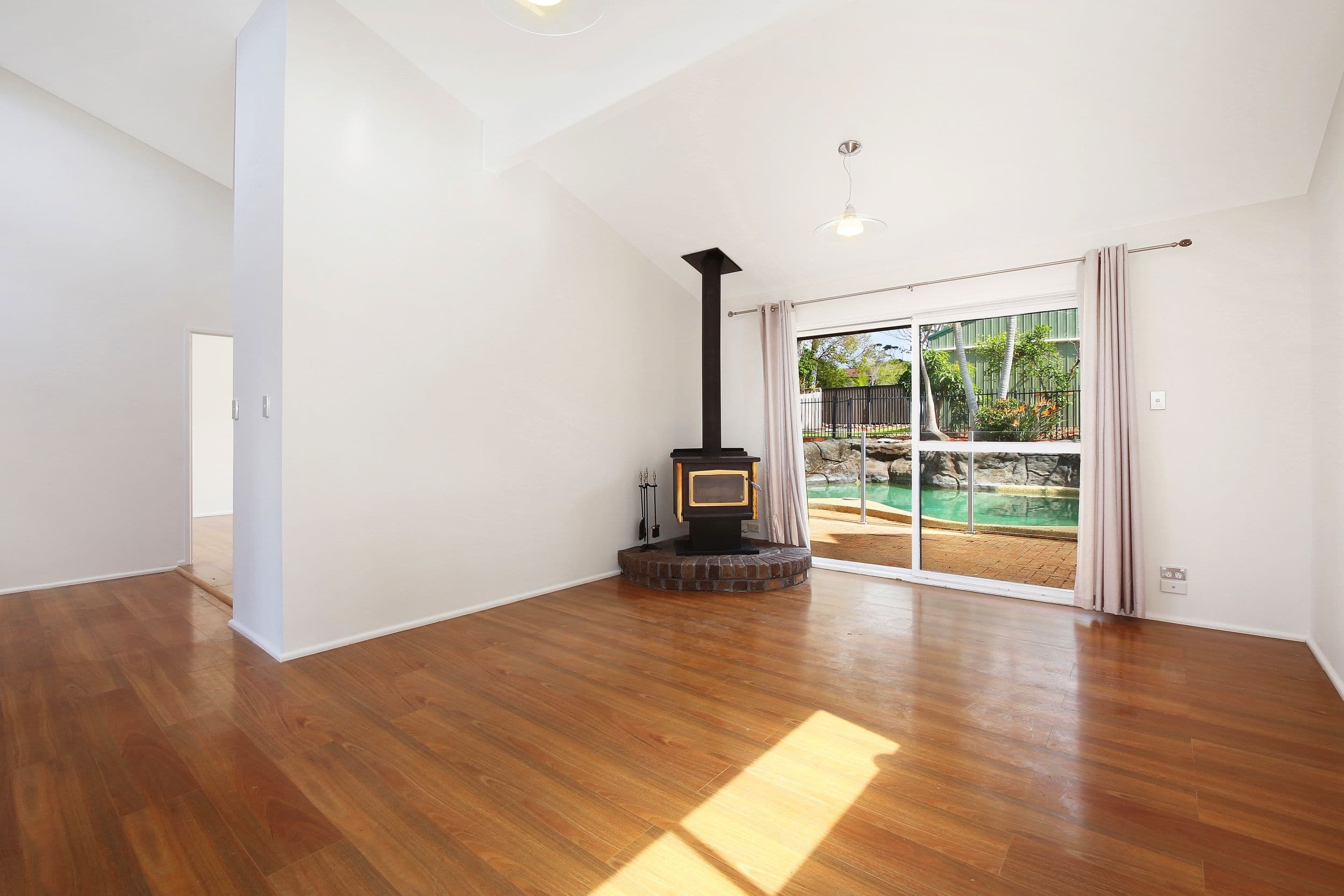 25 Hastings Parade, Bensville - Thumbnail 6