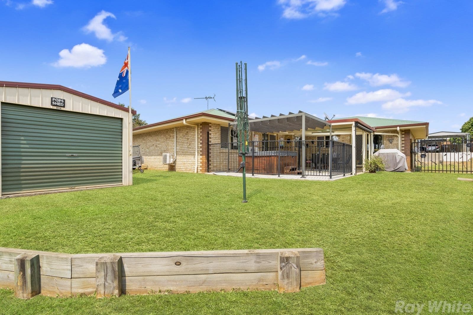 9 Hilldale Crescent, Morayfield QLD 4506, Morayfield - Thumbnail 2