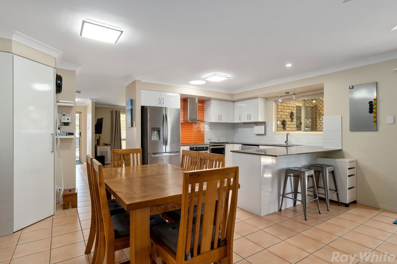 9 Hilldale Crescent, Morayfield QLD 4506, Morayfield - Thumbnail 4