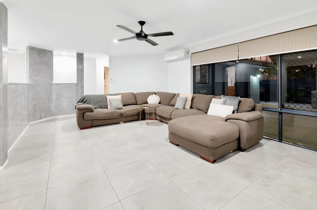 5 Christopher Close, Upper Coomera QLD 4209, Upper Coomera - Thumbnail 6