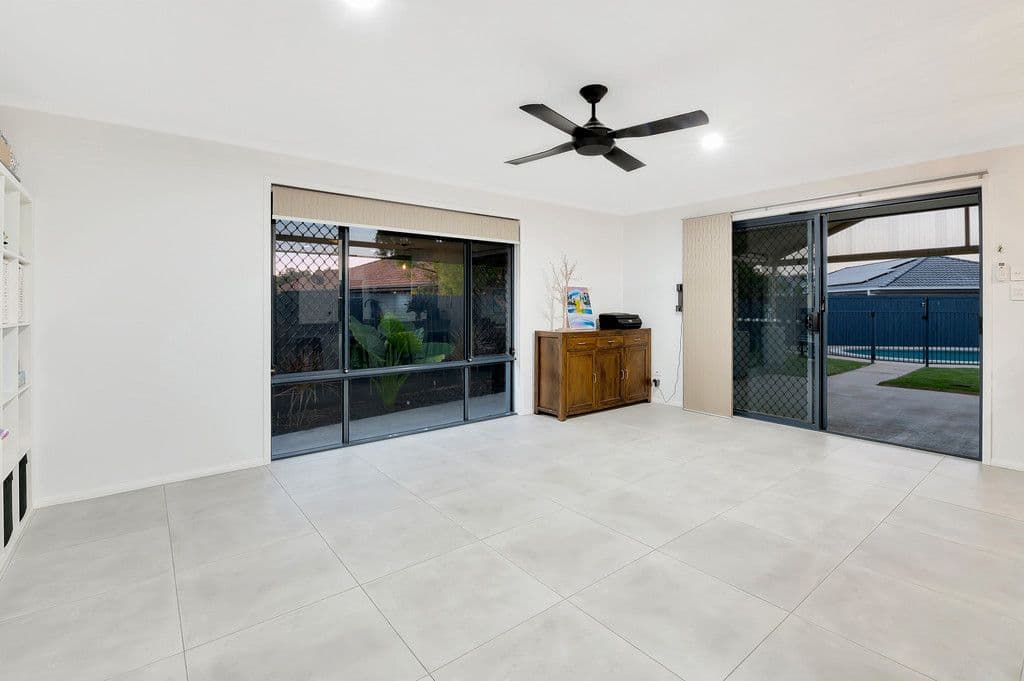 5 Christopher Close, Upper Coomera QLD 4209, Upper Coomera - Thumbnail 7