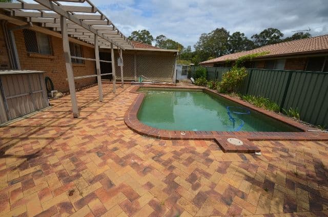 13 Fadden Close, ARUNDEL QLD 4214, Arundel - Thumbnail 2