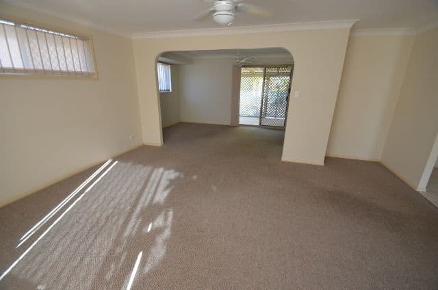 13 Fadden Close, ARUNDEL QLD 4214, Arundel - Thumbnail 7