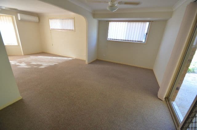 13 Fadden Close, ARUNDEL QLD 4214, Arundel - Thumbnail 8