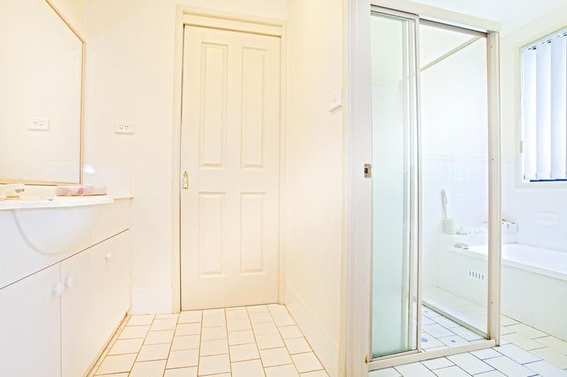 2 Howe Avenue, HORNINGSEA PARK NSW 2171, Horningsea Park - Thumbnail 6