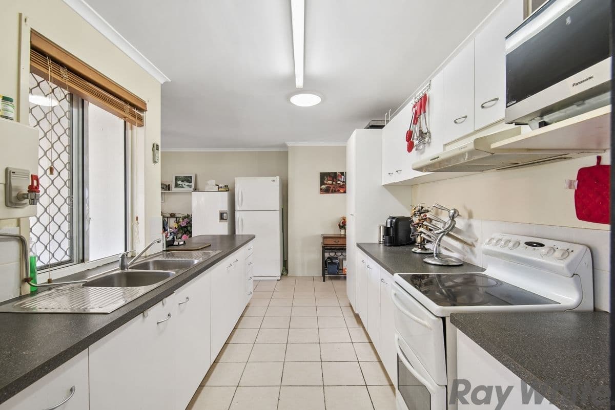 9 Tamara Place, Deception Bay QLD 4508, Deception Bay - Thumbnail 3