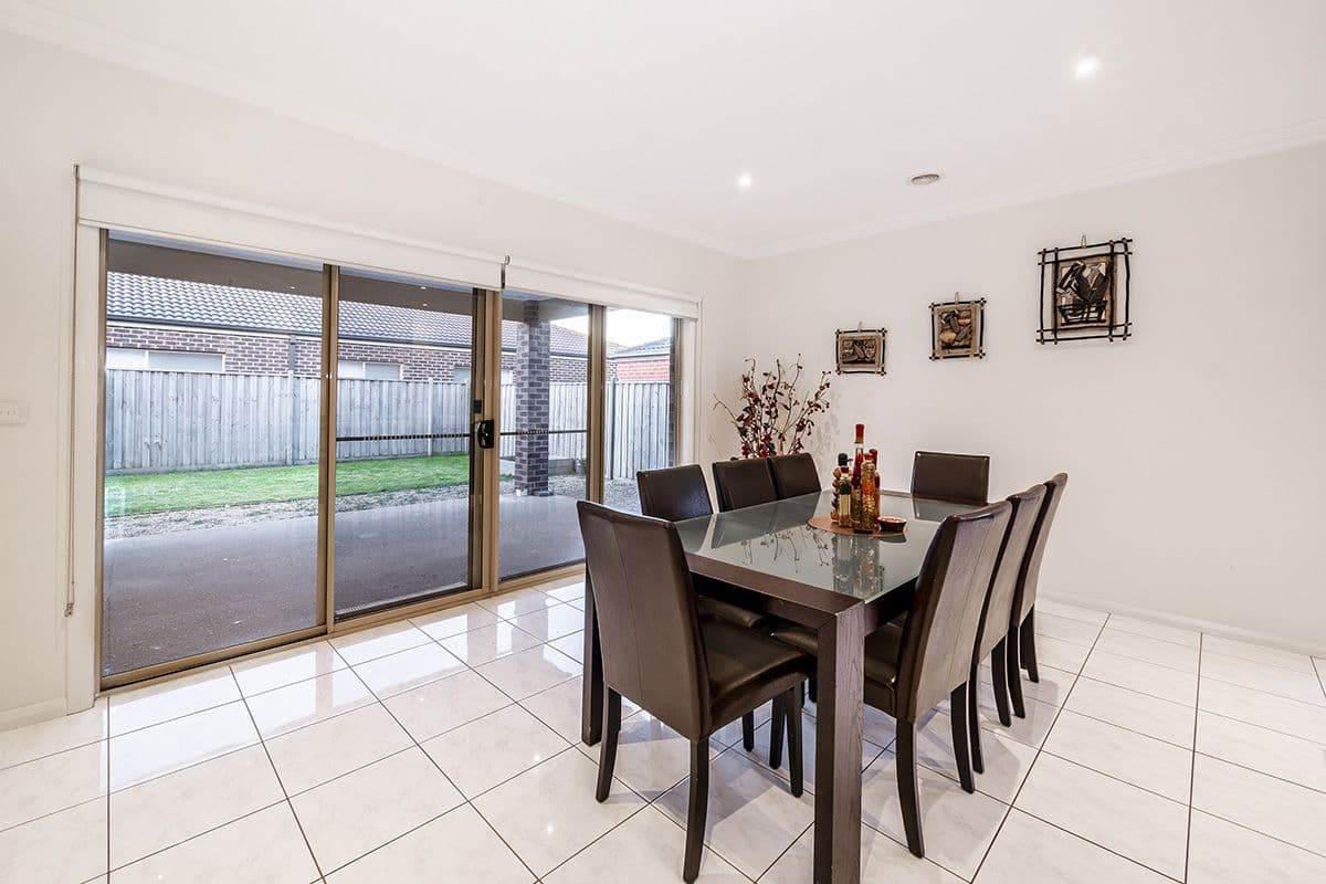 84 Thunderbolt Drive, Cranbourne East VIC 3977, Cranbourne East - Thumbnail 5