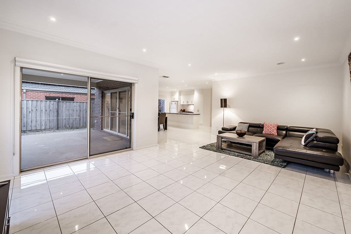 84 Thunderbolt Drive, Cranbourne East VIC 3977, Cranbourne East - Thumbnail 6