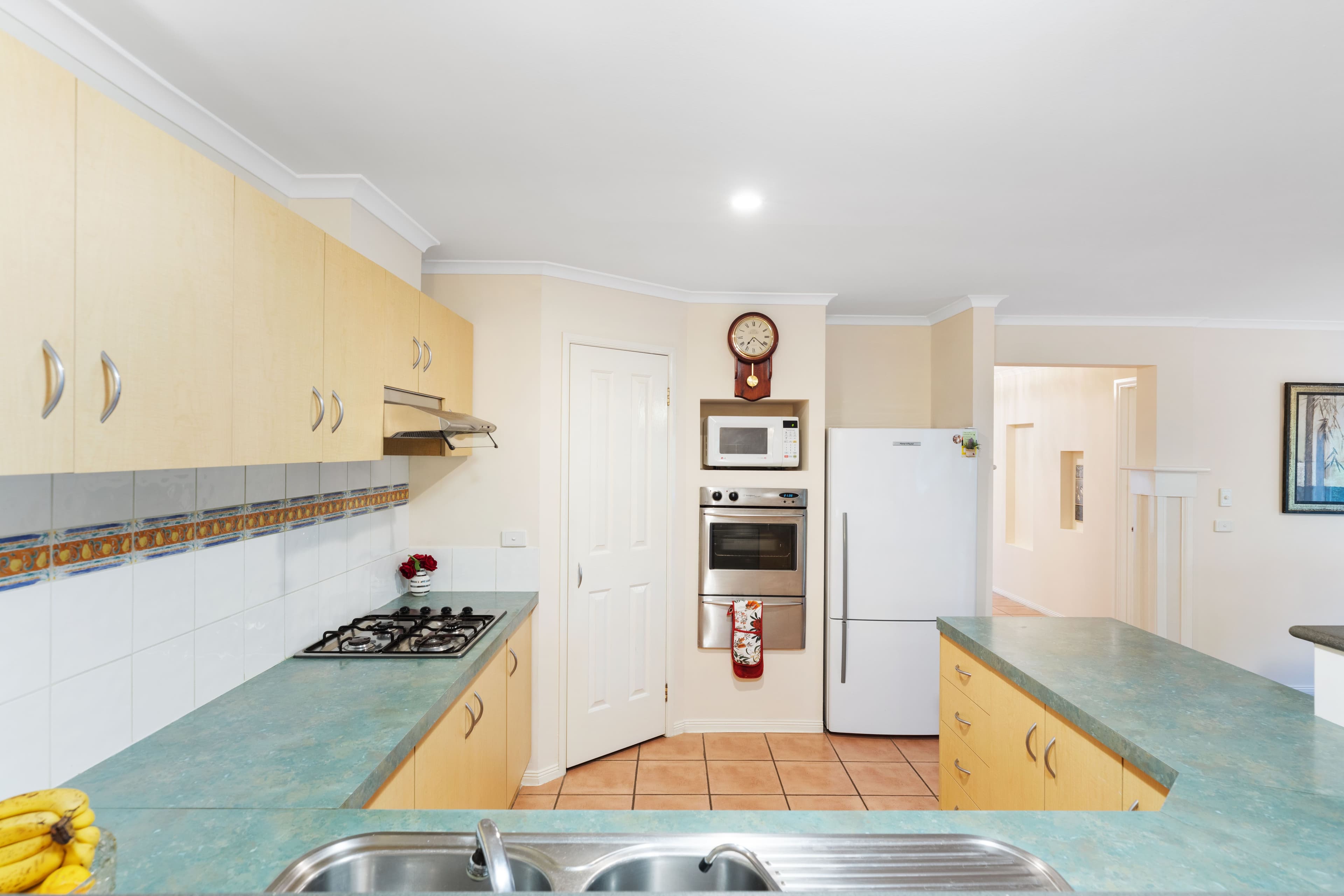 6 Creekbank Place, Caroline Springs VIC 3023, Caroline Springs - Thumbnail 5