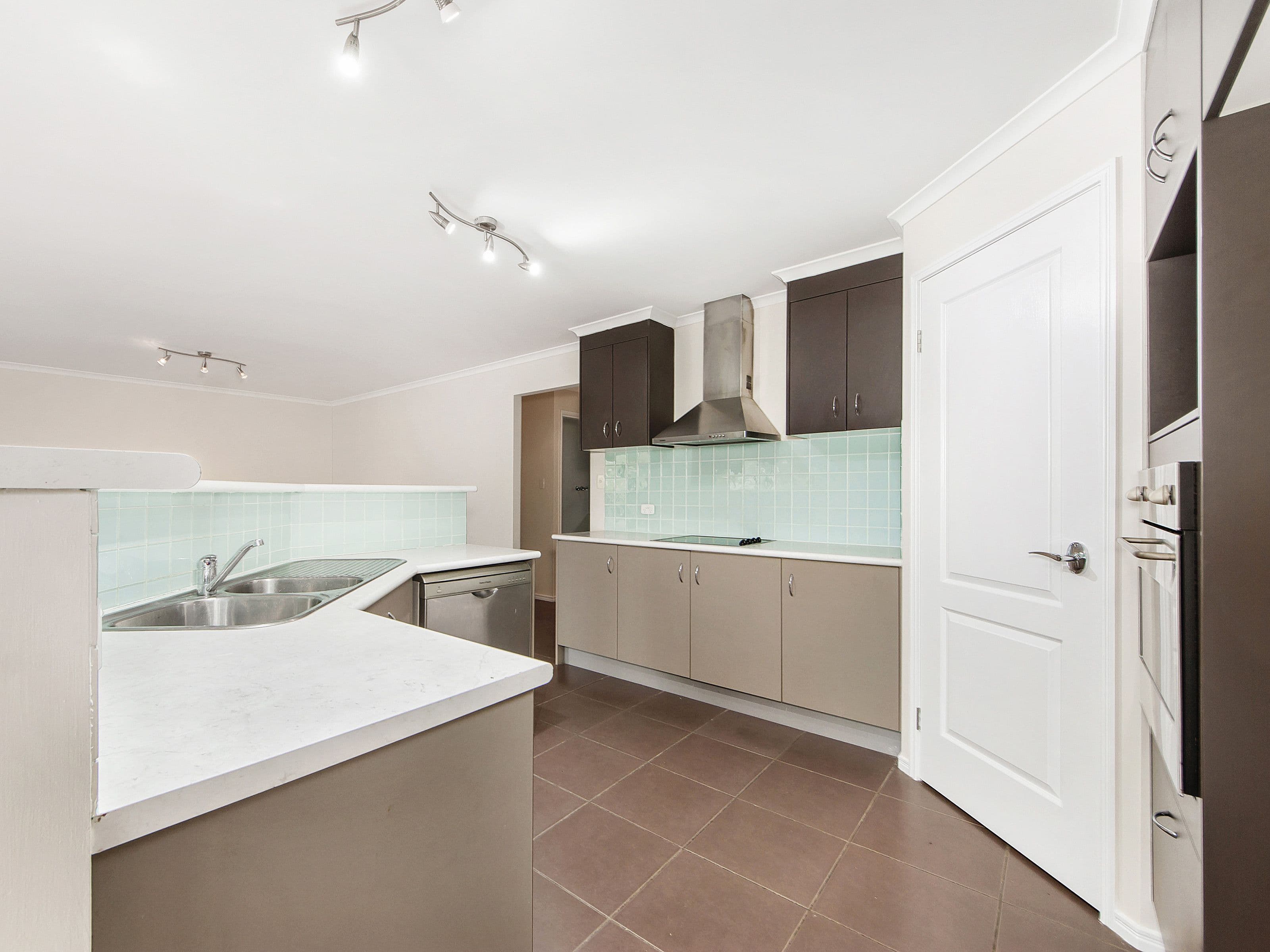 7 Snowwood Street, Reedy Creek QLD 4227, Reedy Creek - Thumbnail 2