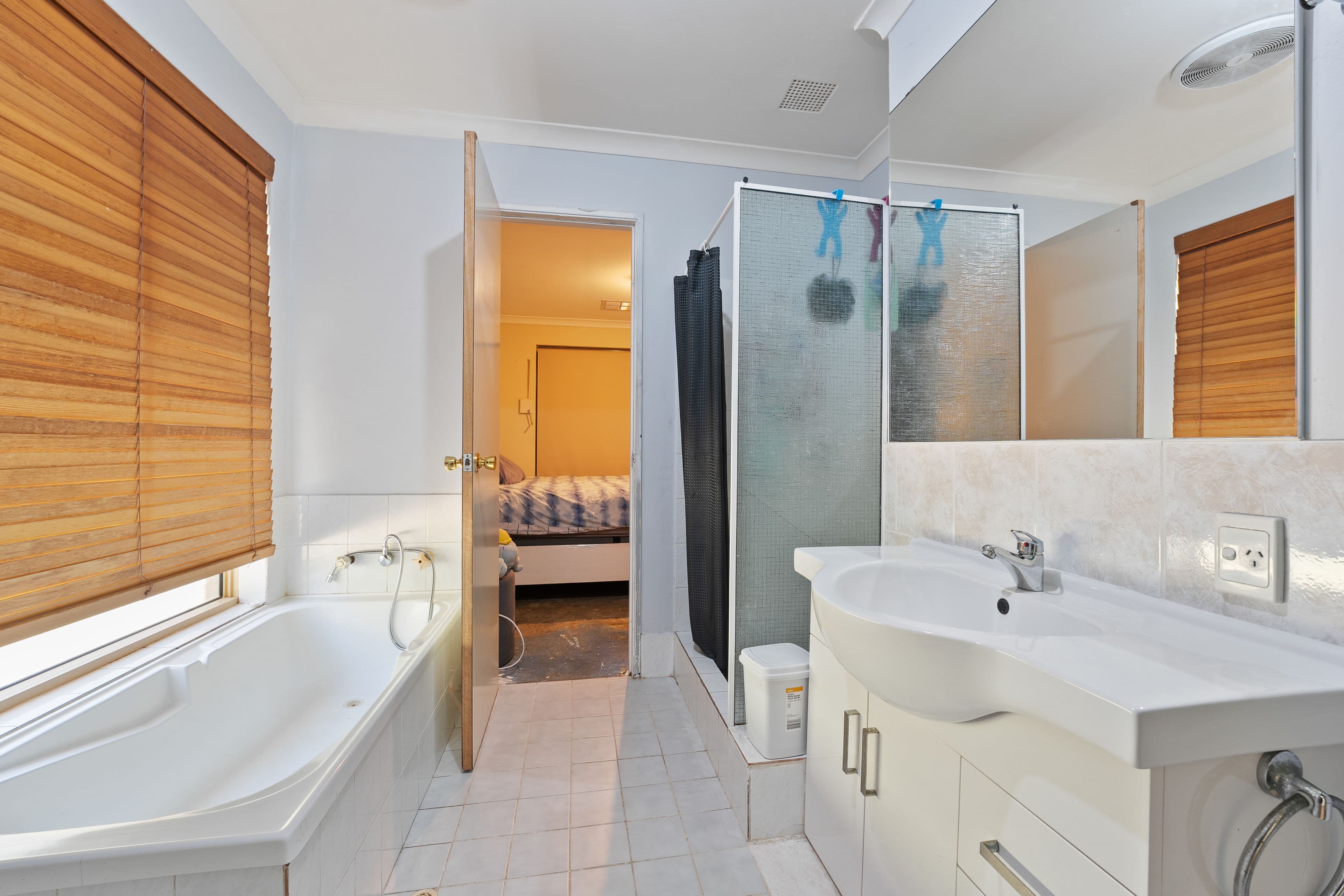 25 Nightingale Way, Warnbro WA 6169, Warnbro - Thumbnail 6