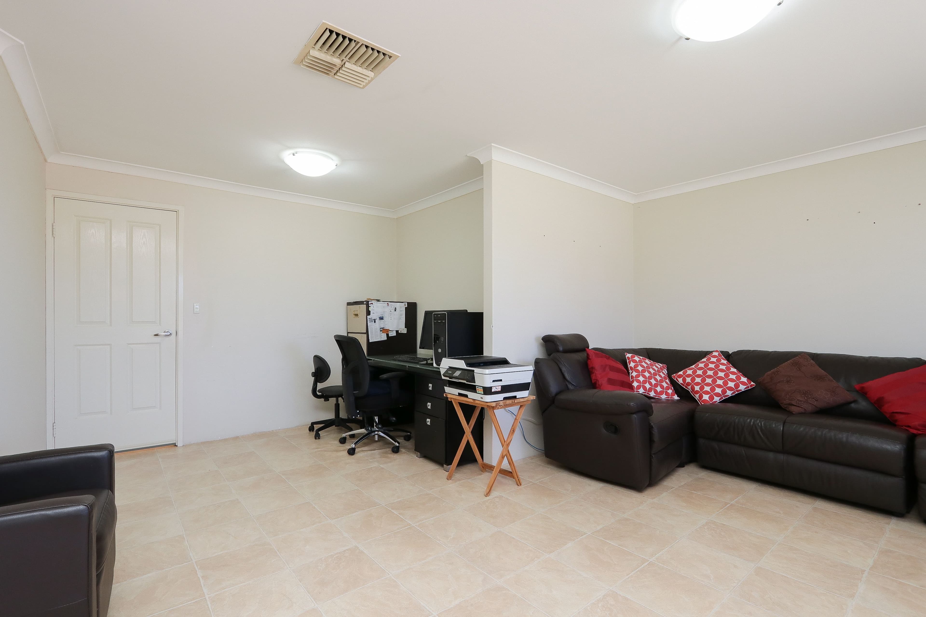51 Timbercrest Road, Thornlie WA 6108, Thornlie - Thumbnail 4