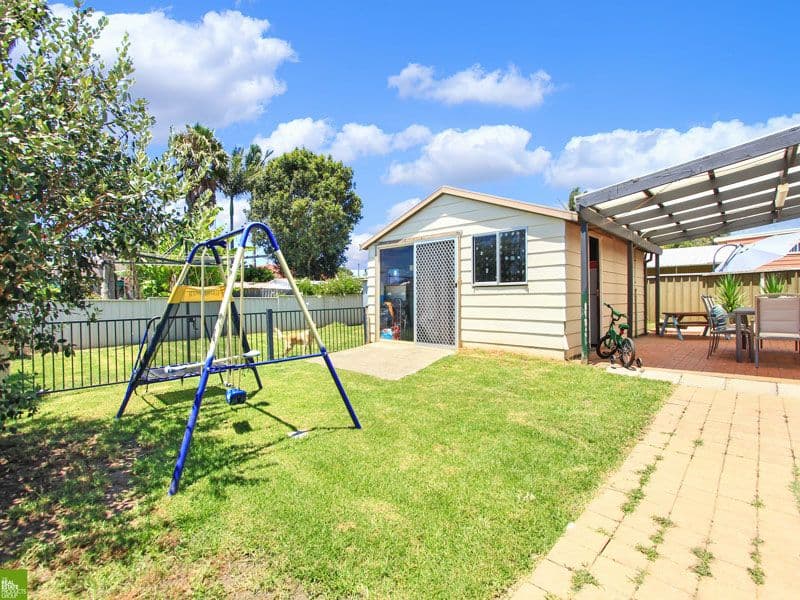 17 Ash Avenue, ALBION PARK RAIL NSW 2527, Albion Park Rail - Thumbnail 4