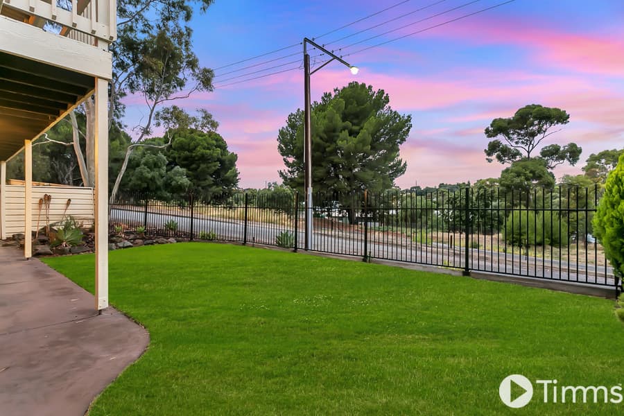 43 Chilcomb Drive, Huntfield Heights - Thumbnail 3