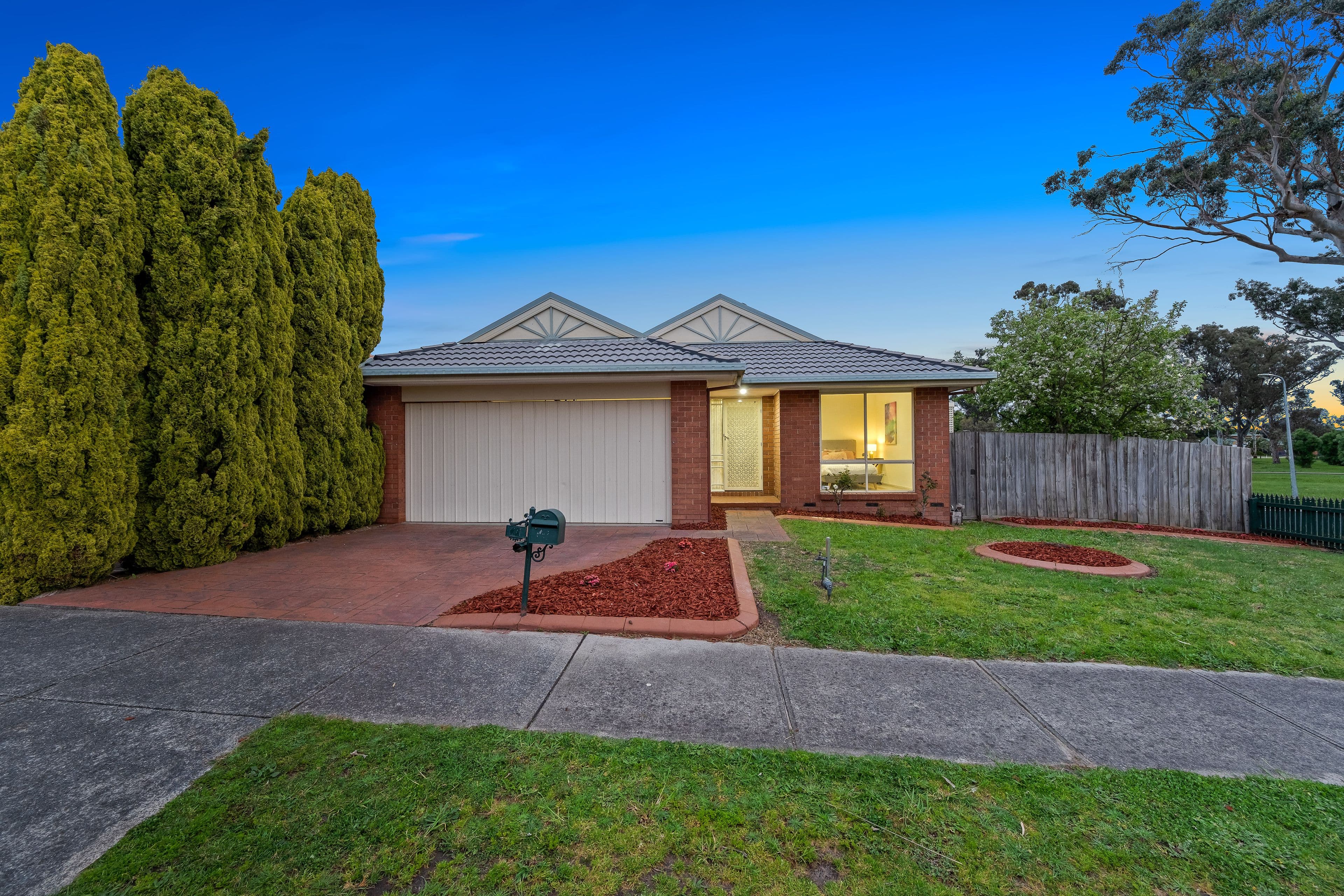 16 Elanora Way, Hampton Park VIC 3976, Hampton Park - Image 1