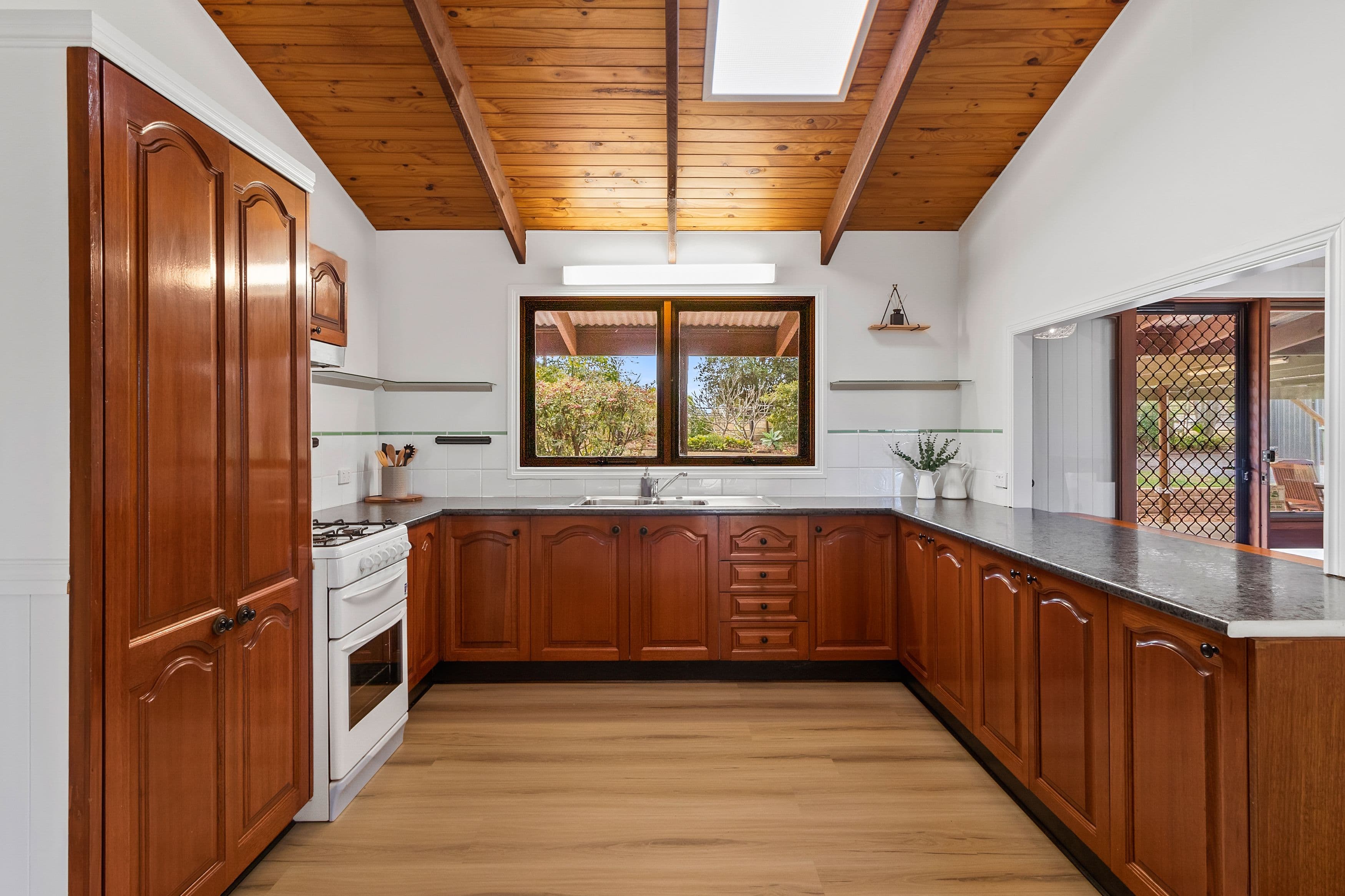 8 Marlowe Road, Alberton QLD 4207, Alberton - Thumbnail 8