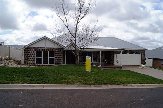 22 Centennial Crescent, Orange NSW 2800, Orange - Image 1