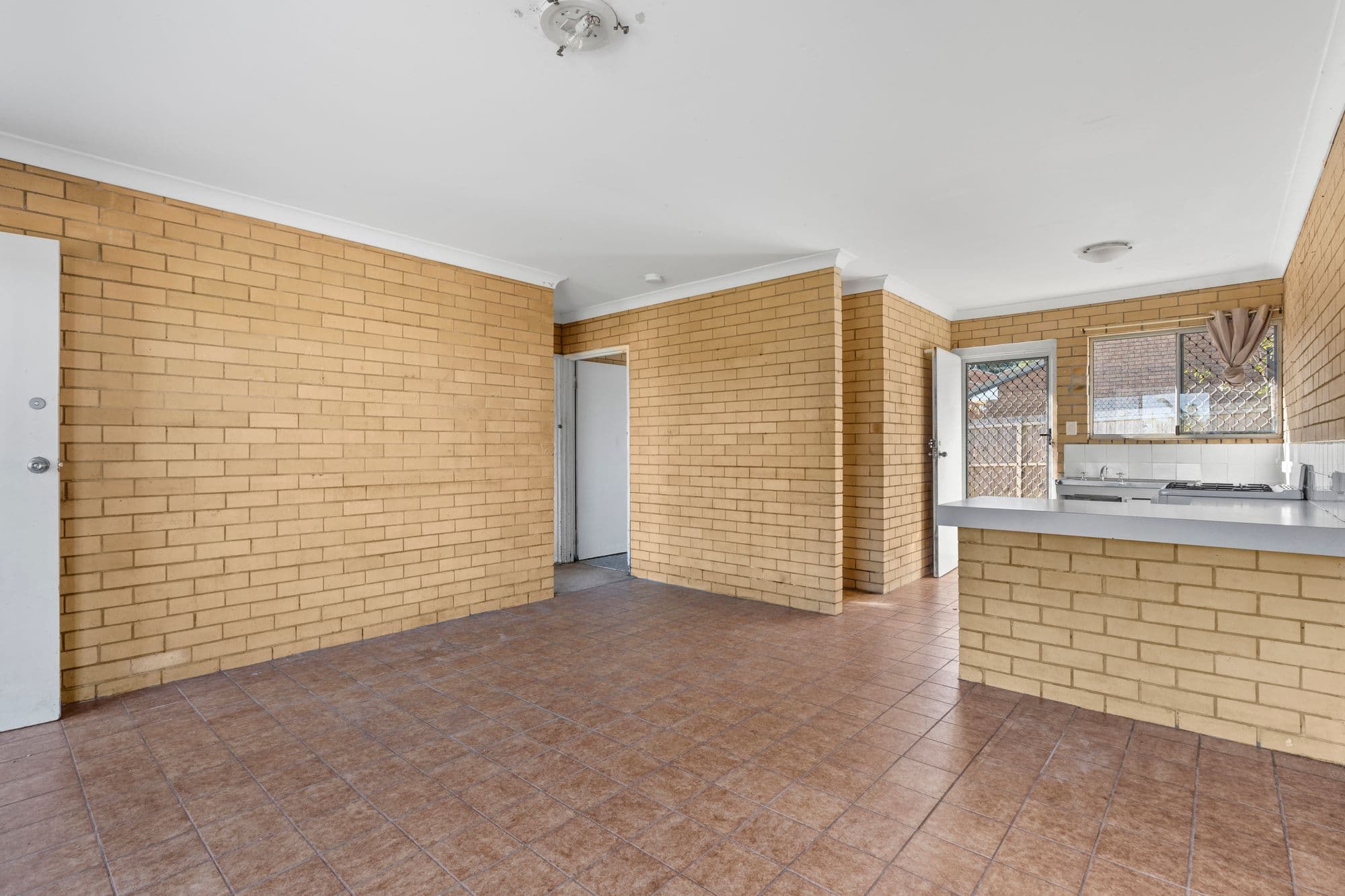 110 Ewing Road, Woodridge QLD 4114, Woodridge - Thumbnail 2