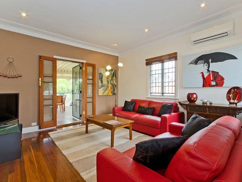 6 O'Donnell Street, WAVELL HEIGHTS QLD 4012, Wavell Heights - Thumbnail 2