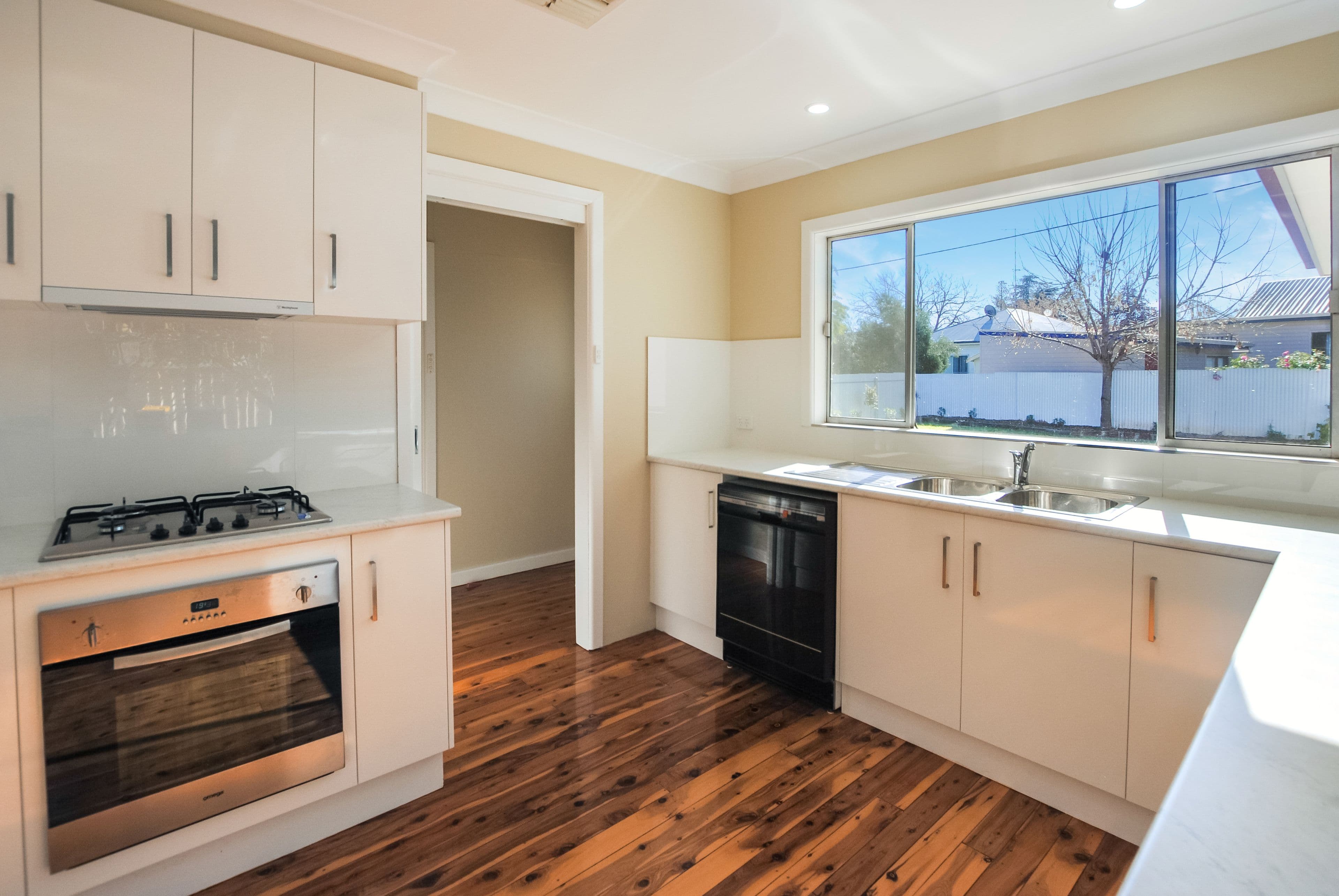 41 Edmondson Avenue, Griffith - Thumbnail 4