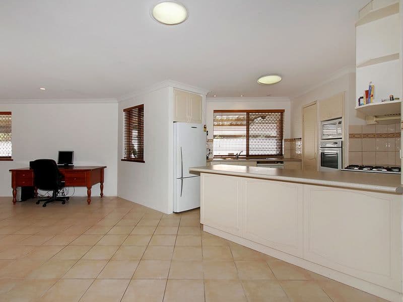 40 Meadowview Drive, BALLAJURA WA 6066, Ballajura - Thumbnail 5