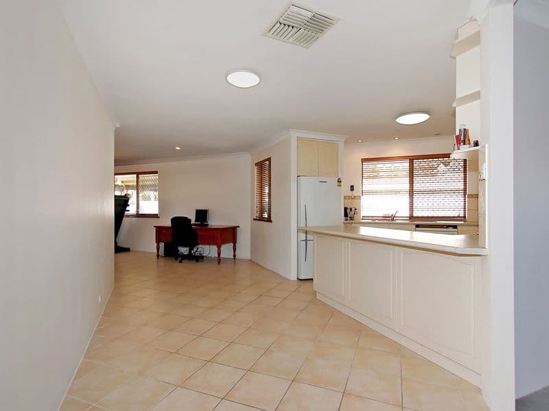 40 Meadowview Drive, BALLAJURA WA 6066, Ballajura - Thumbnail 6