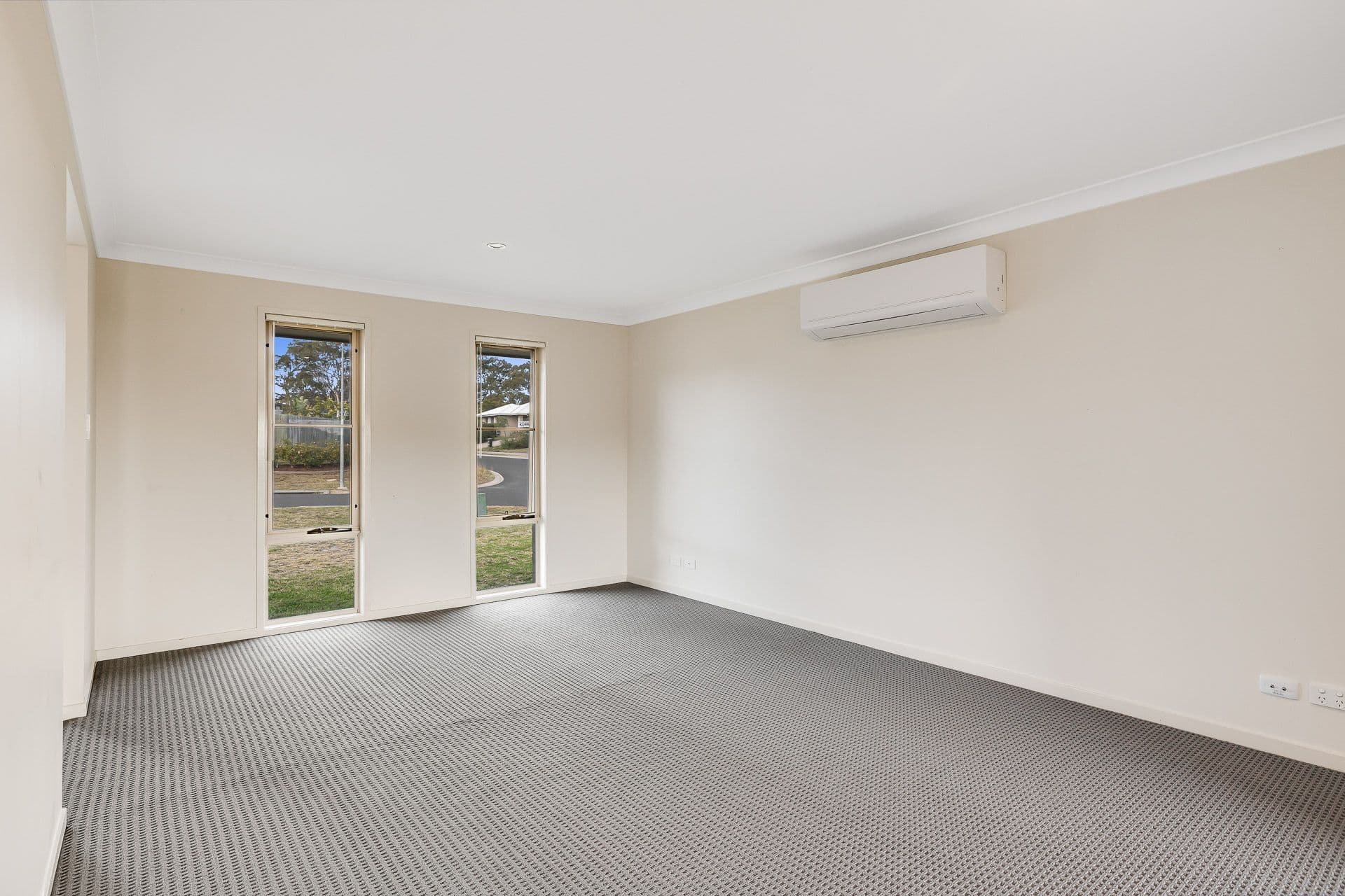 61 Kurrawa Crescent, Glenvale QLD 4350, Glenvale - Thumbnail 2