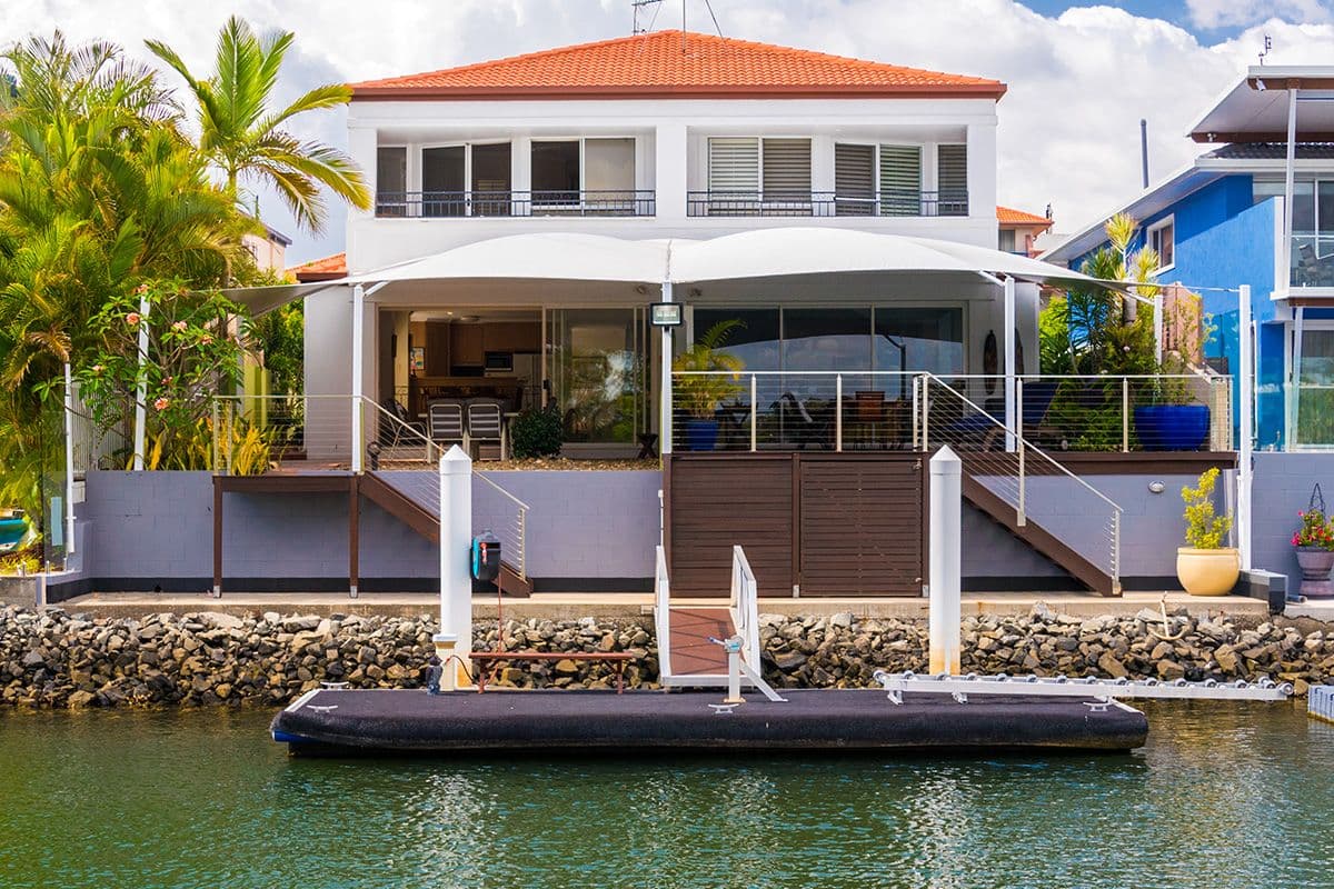 151 Stanhill Drive, CHEVRON ISLAND QLD 4217, Chevron Island - Thumbnail 2