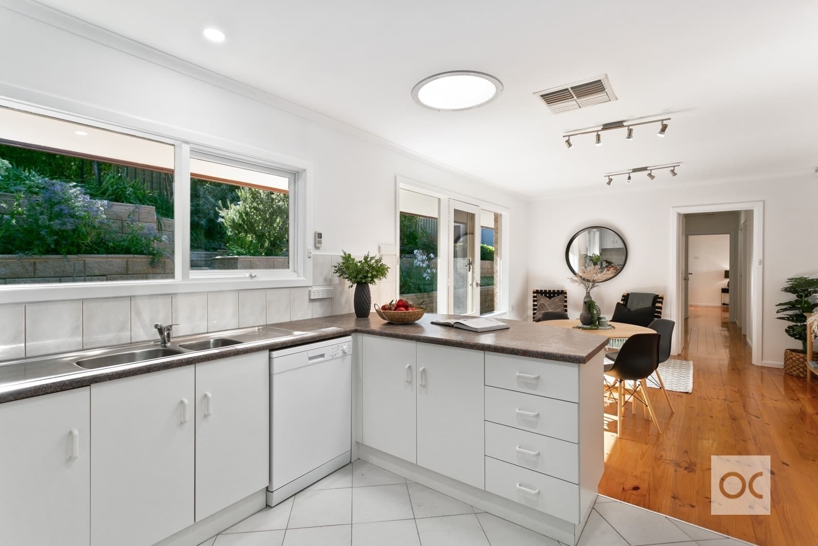 5 Karoona Crescent, Seacombe Heights - Thumbnail 7