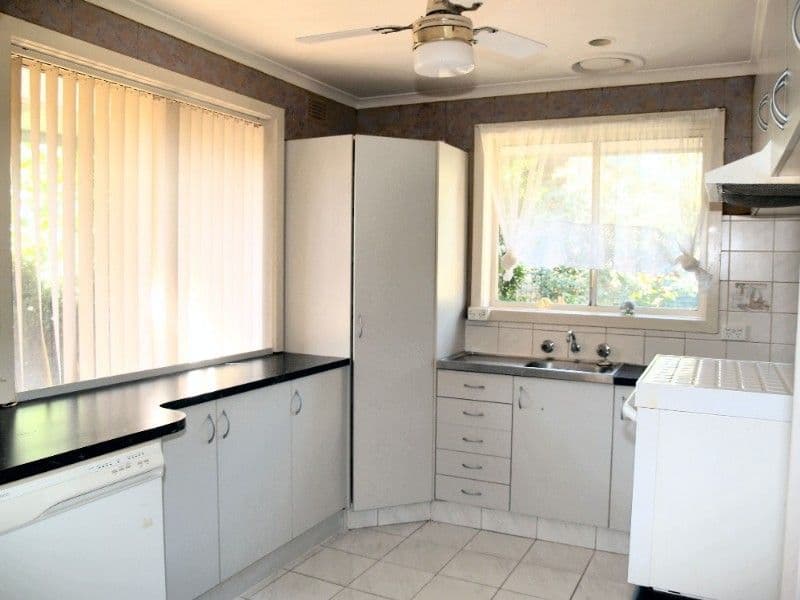 120 Carronvale Road, MOOROOLBARK VIC 3138, Mooroolbark - Thumbnail 3