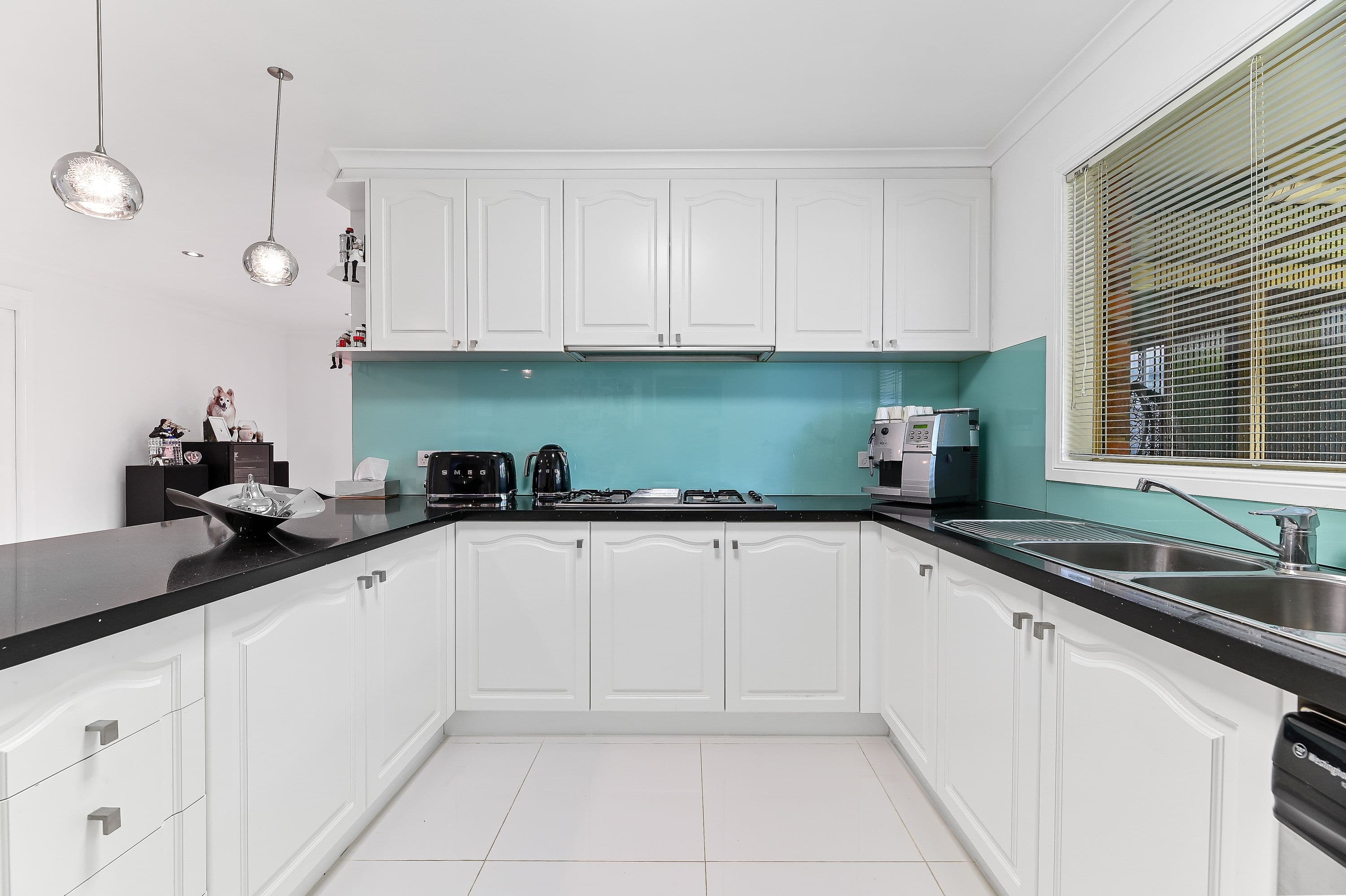 3 Muirfield Court, Rowville VIC 3178, Rowville - Thumbnail 4