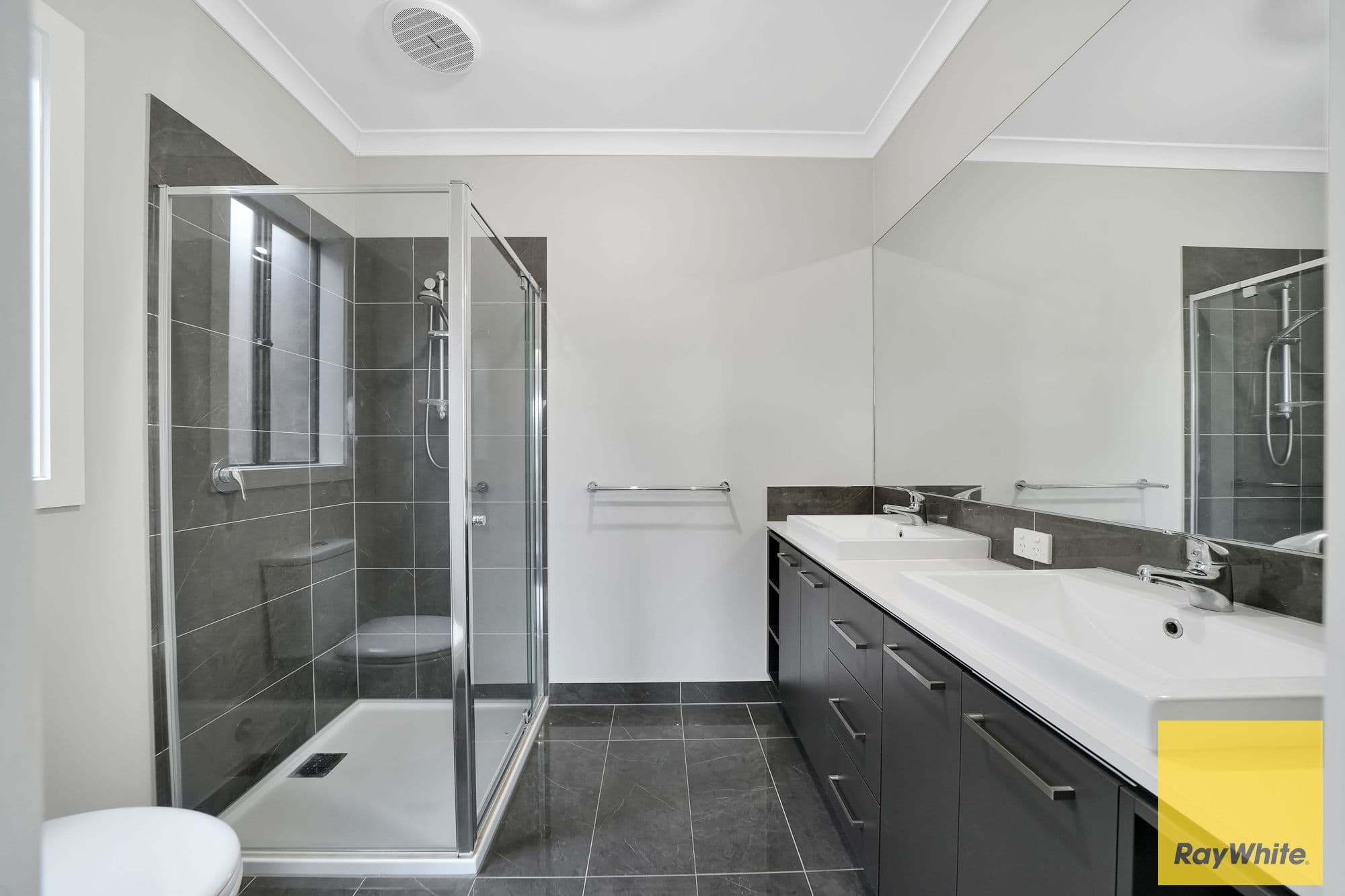 38 Crilly Street, Tarneit VIC 3029, Tarneit - Thumbnail 5